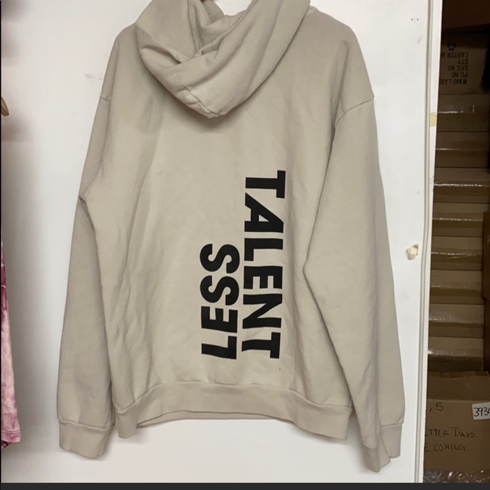NWT TALENTLESS MENS PREMIUM LOGO HOODIE Size M,L
